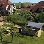 Aparthotel Familie Neubert 4*