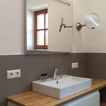 Aparthotel Familie Neubert Nordheim am Main